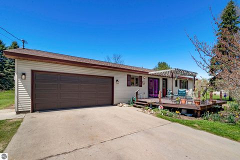 Tiny photo for 5910 S Cummings ST, Suttons Bay, MI 49682 (MLS # 1945361)