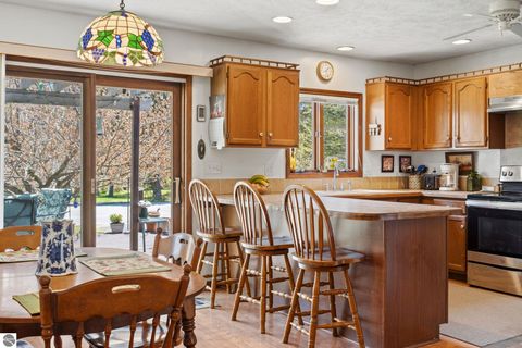 Tiny photo for 5910 S Cummings ST, Suttons Bay, MI 49682 (MLS # 1945361)