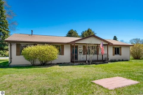Tiny photo for 5910 S Cummings ST, Suttons Bay, MI 49682 (MLS # 1945361)