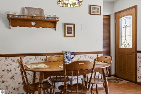 Tiny photo for 5910 S Cummings ST, Suttons Bay, MI 49682 (MLS # 1945361)
