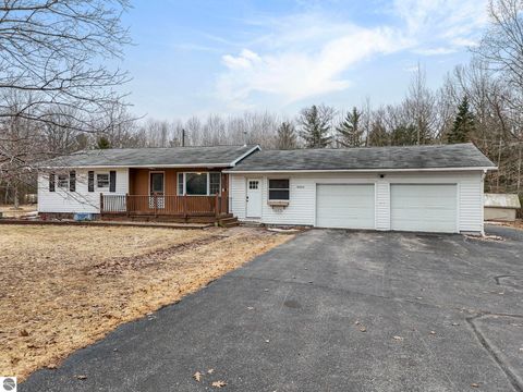 Photo of 4856 M-55, Cadillac, MI 49601 (MLS # 1942979)