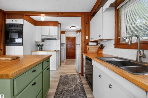 Tiny photo for 1105 Bay Drive, Tawas City, MI 48763 (MLS # 1949976)