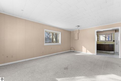 Tiny photo for 1247 Plainview Avenue, Traverse City, MI 49686 (MLS # 1942362)