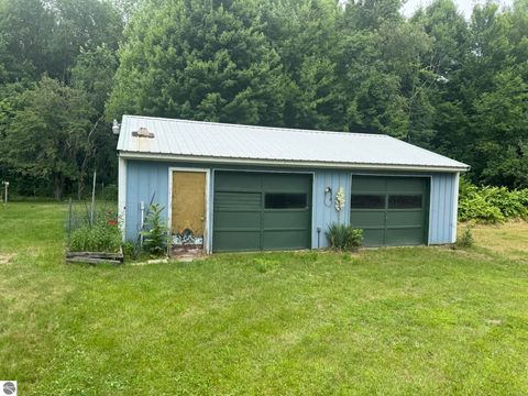 Tiny photo for 4564 W Bawkey Road, Farwell, MI 48622 (MLS # 1936642)