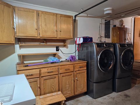 Tiny photo for 702 W Washington ST, East Tawas, MI 48730 (MLS # 1947970)