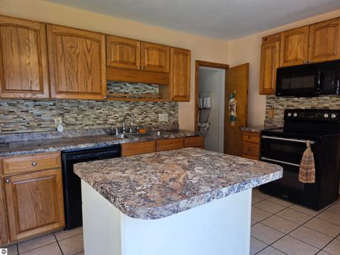 Tiny photo for 702 W Washington ST, East Tawas, MI 48730 (MLS # 1947970)