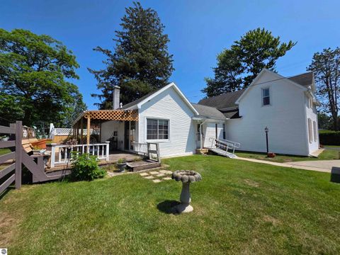 Tiny photo for 702 W Washington ST, East Tawas, MI 48730 (MLS # 1947970)