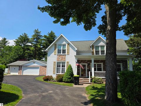 Tiny photo for 702 W Washington ST, East Tawas, MI 48730 (MLS # 1947970)