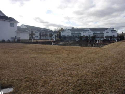 Tiny photo for 915 W Lake Street, Tawas City, MI 48763 (MLS # 1943456)