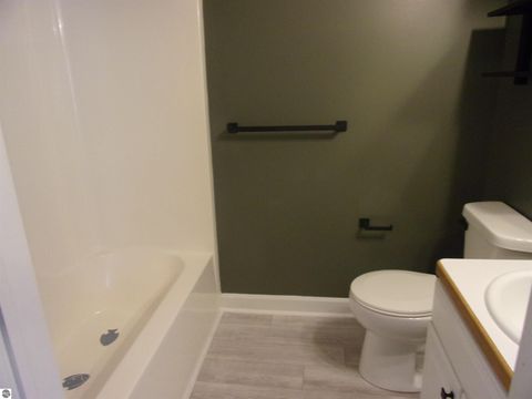 Tiny photo for 915 W Lake Street, Tawas City, MI 48763 (MLS # 1943456)