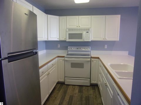 Tiny photo for 915 W Lake Street, Tawas City, MI 48763 (MLS # 1943456)