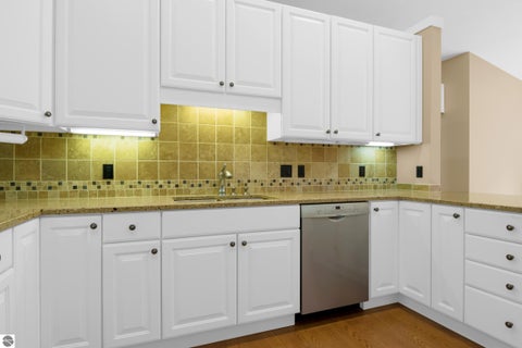 Tiny photo for 6173 Red Fox Run, Traverse City, MI 49686 (MLS # 1947733)