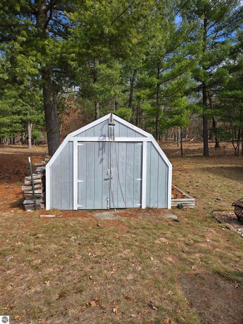 Tiny photo for 2771 Menominee Trail, West Branch, MI 48661 (MLS # 1943436)