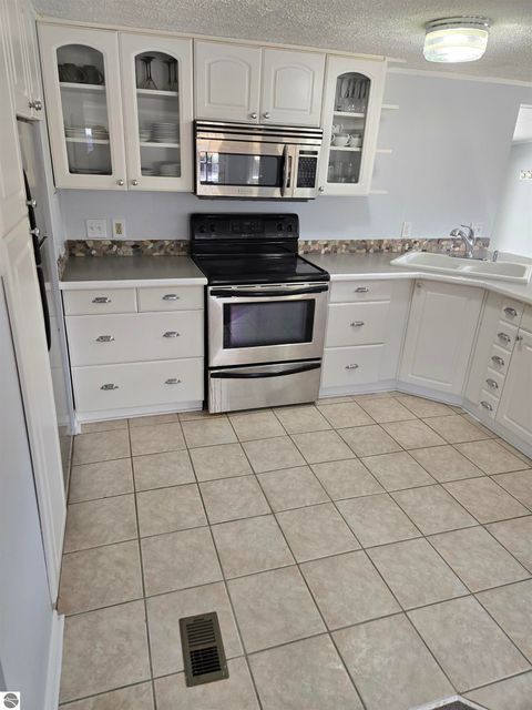 Tiny photo for 2771 Menominee Trail, West Branch, MI 48661 (MLS # 1943436)