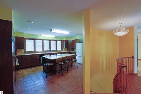 Tiny photo for 555 E Deerfield Road, Mt Pleasant, MI 48858 (MLS # 1943778)