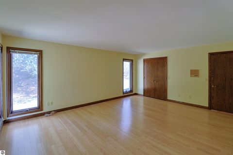 Tiny photo for 555 E Deerfield Road, Mt Pleasant, MI 48858 (MLS # 1943778)