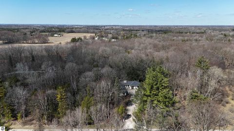Tiny photo for 555 E Deerfield Road, Mt Pleasant, MI 48858 (MLS # 1943778)