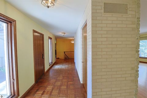 Tiny photo for 555 E Deerfield Road, Mt Pleasant, MI 48858 (MLS # 1943778)