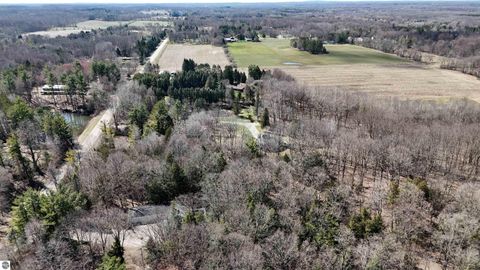 Tiny photo for 555 E Deerfield Road, Mt Pleasant, MI 48858 (MLS # 1943778)