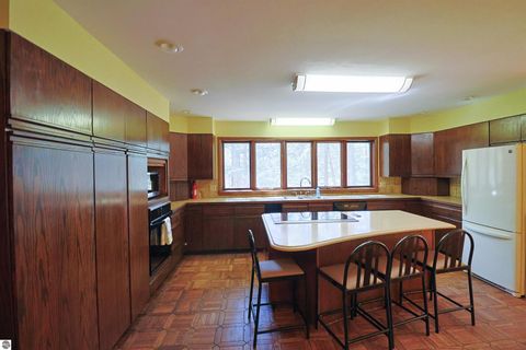 Tiny photo for 555 E Deerfield Road, Mt Pleasant, MI 48858 (MLS # 1943778)