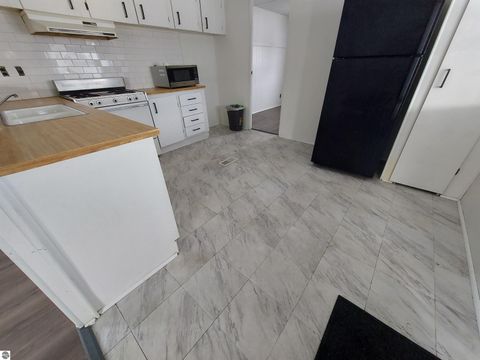 Tiny photo for 860 Manor Ln, Traverse City, MI 49686 (MLS # 1942185)