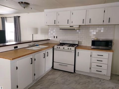 Tiny photo for 860 Manor Ln, Traverse City, MI 49686 (MLS # 1942185)