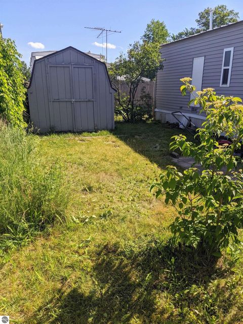 Tiny photo for 860 Manor Ln, Traverse City, MI 49686 (MLS # 1942185)