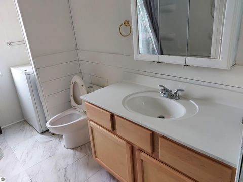 Tiny photo for 860 Manor Ln, Traverse City, MI 49686 (MLS # 1942185)