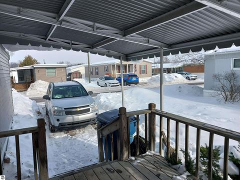 Tiny photo for 860 Manor Ln, Traverse City, MI 49686 (MLS # 1942185)