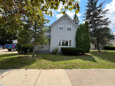 Tiny photo for 1001 Chestnut ST, Cadillac, MI 49601 (MLS # 1948993)