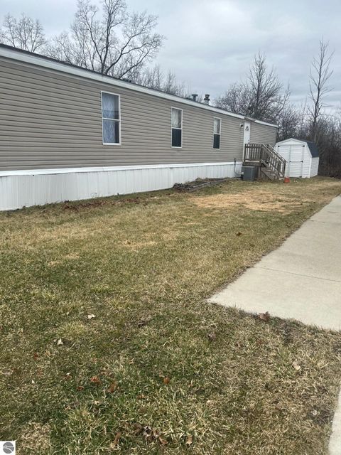 Tiny photo for 1029 Pebble Creek Drive, Mt Pleasant, MI 48858 (MLS # 1942866)