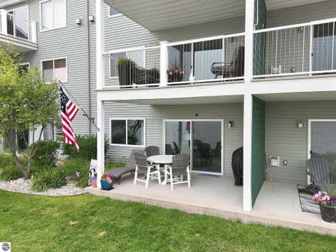 Tiny photo for 632 S Lake Street, Cadillac, MI 49601 (MLS # 1948149)