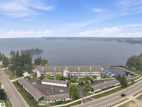Tiny photo for 632 S Lake Street, Cadillac, MI 49601 (MLS # 1948149)