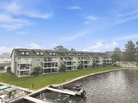 Tiny photo for 632 S Lake Street, Cadillac, MI 49601 (MLS # 1948149)