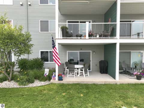 Tiny photo for 632 S Lake Street, Cadillac, MI 49601 (MLS # 1948149)