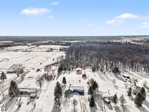 Tiny photo for 3777 20 Mile Road, Marion, MI 49665 (MLS # 1941683)