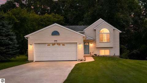 Tiny photo for 7015 Cedar Highlands Drive, Cedar Springs, MI 49319 (MLS # 1950365)