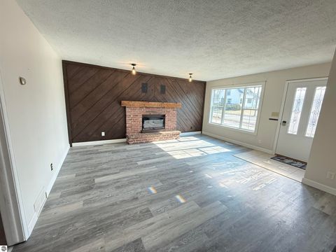 Tiny photo for 1005 E Chippewa Street, Mt Pleasant, MI 48858 (MLS # 1942404)