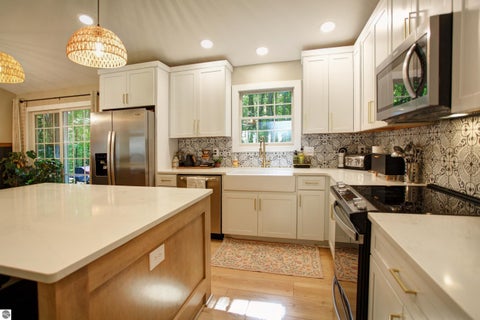 Tiny photo for 19199 Ridge View Lane, Lake Ann, MI 49650 (MLS # 1951368)