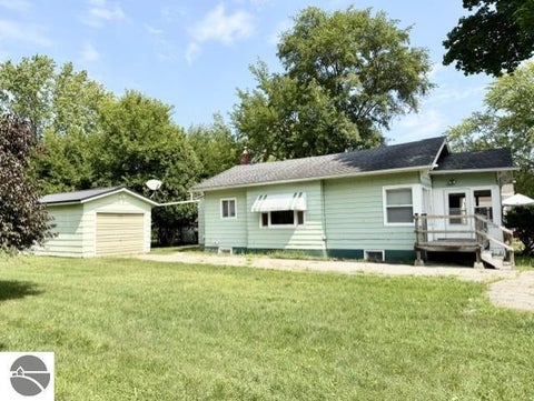 Tiny photo for 1315 Plum ST, Alma, MI 48801 (MLS # 1950026)