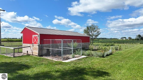Tiny photo for 7652 N Wise Road, Clare, MI 48617 (MLS # 1949941)