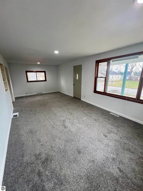 Tiny photo for 526 Hannah Avenue, Alma, MI 48801 (MLS # 1943361)