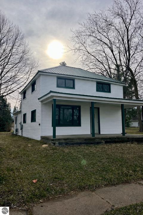Tiny photo for 526 Hannah Avenue, Alma, MI 48801 (MLS # 1943361)