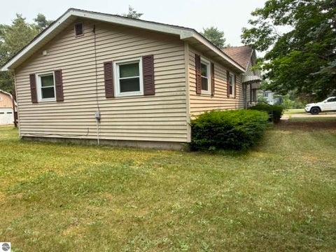 Tiny photo for 410 14th Street, Cadillac, MI 49601 (MLS # 1948133)