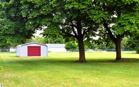 Tiny photo for 2139 S Isabella Road, Mt Pleasant, MI 48858 (MLS # 1950357)