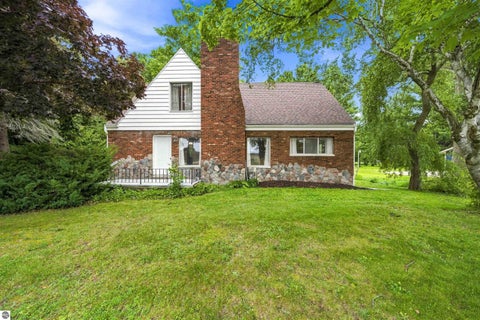 Tiny photo for 609 Buckley ST, Elk Rapids, MI 49629 (MLS # 1948393)