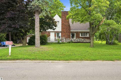 Tiny photo for 609 Buckley ST, Elk Rapids, MI 49629 (MLS # 1948393)