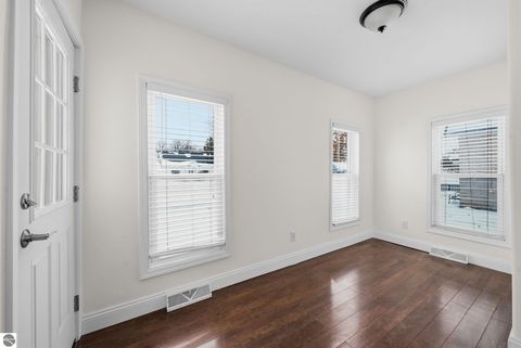 Tiny photo for 1004 Boyd Avenue, Traverse City, MI 49686 (MLS # 1942368)