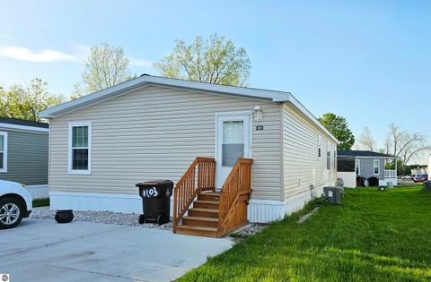 Tiny photo for 1103 Peachtree Court, Mt Pleasant, MI 48858 (MLS # 1942303)