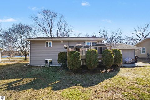 Tiny photo for 898 Riverview, Alma, MI 48801 (MLS # 1943872)